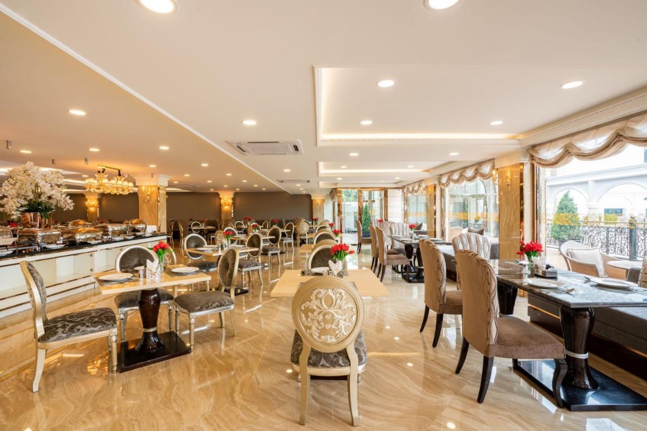 Lk Emerald Beach - Sha Extra Plus Pattaya Exterior foto The restaurant
