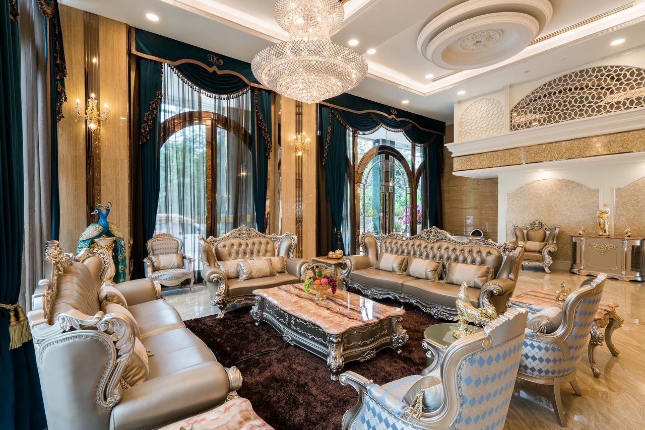 Lk Emerald Beach - Sha Extra Plus Pattaya Exterior foto Interior of a luxury home
